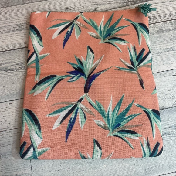 Rachel Pally In Paradise Limited Edition Reversible Fold Down Clutch - Picture 1 of 7